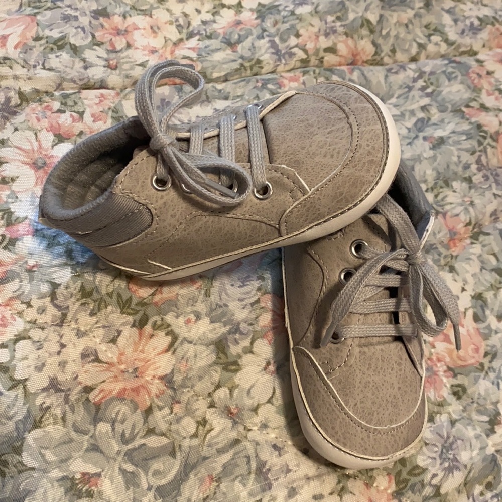 Baby shoes